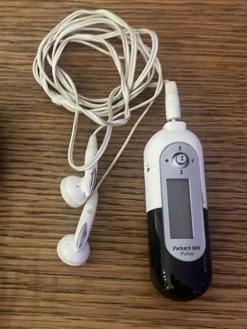 Lettore multimediale portatile: Lettore MP3 Packard Bell – Usato da Minusio venduto da Pink222