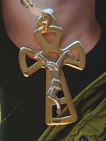 Kreuzanhänger, 750 Gold, 18 Karat