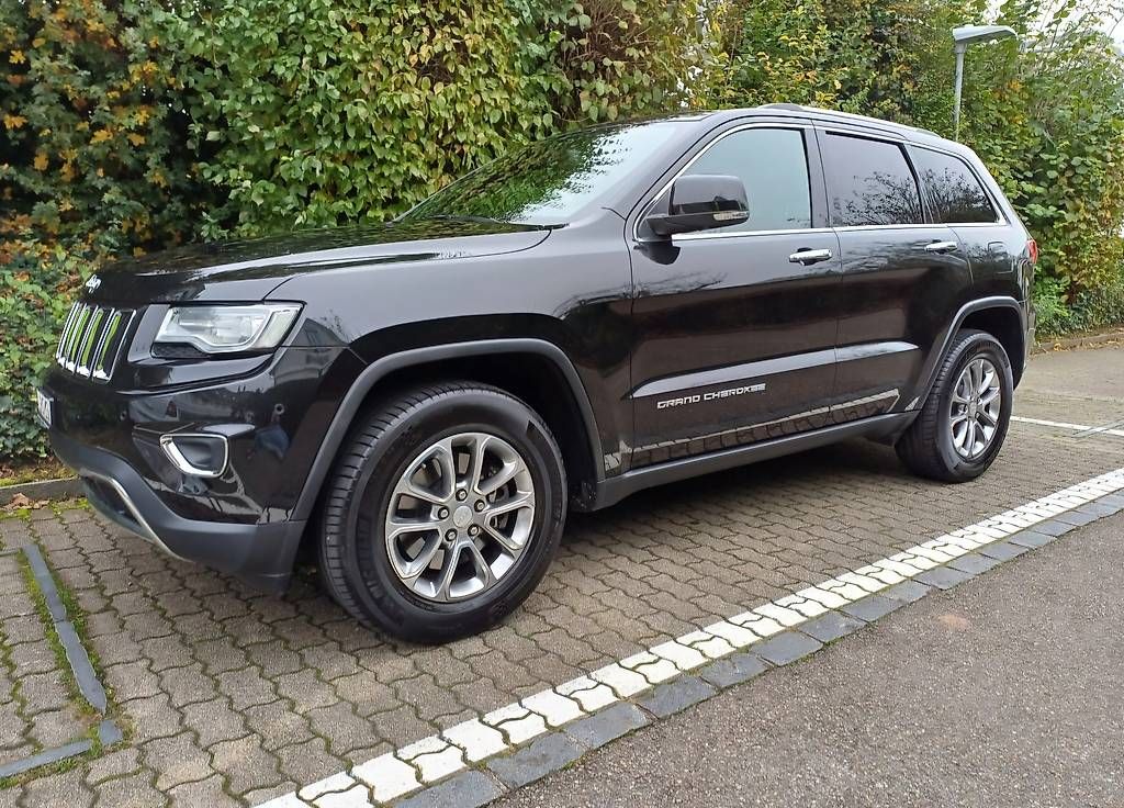 Automobili: Jeep Grand Cherokee – Usato da Sisseln AG venduto da eightfoureight 2