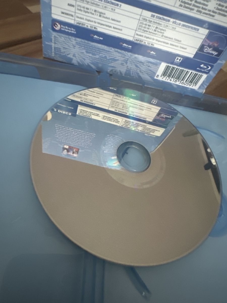 Tous les DVDs: Blu-ray Die Eiskönigin 1+2 neuwertig – D'occasion à Gränichen par krz_lth9 6