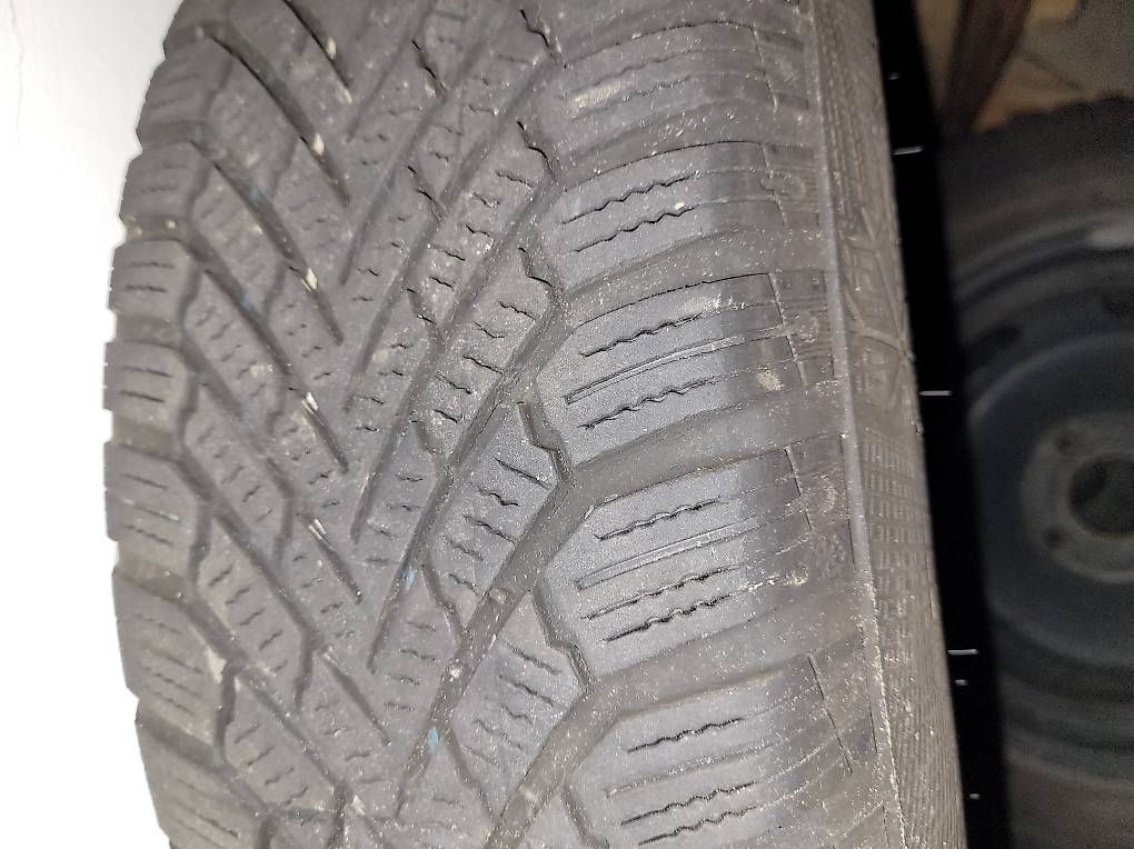 Pneumatici & Ruote complete: Winterreifen Peugeot 208 – Usato da Olten venduto da Pismaniye