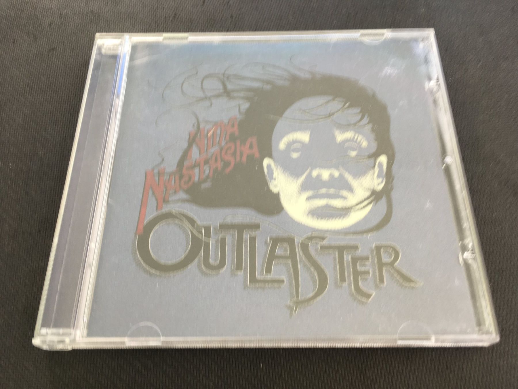 CD: Outlaster - Nina Natasia -CD- – Usato da St.Gallen venduto da MedienJoe