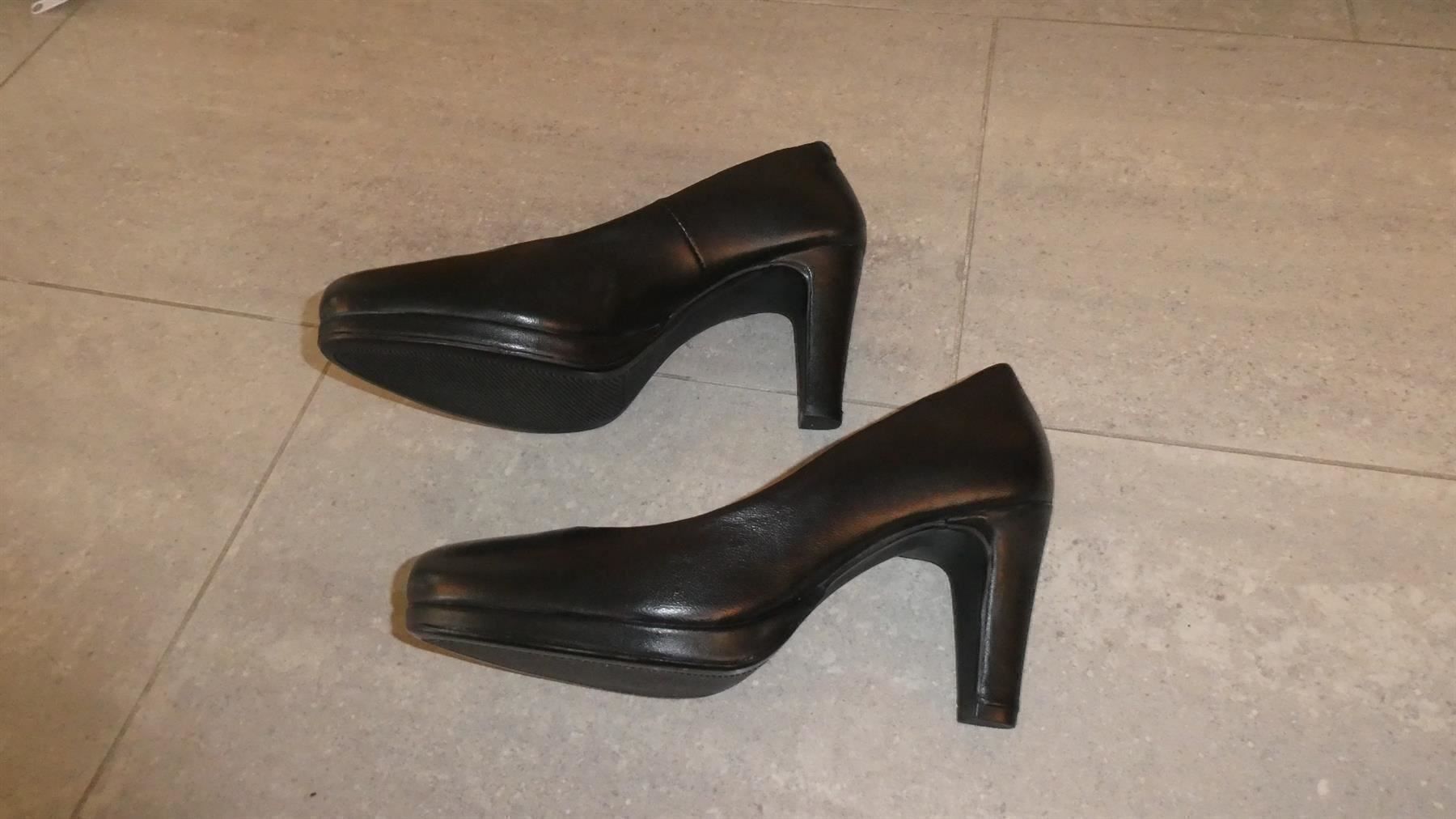 Scarpe da donna: schöne Pumps, Esmara by Heidi Klum – Nuovo (secondo la descrizione) da Wiesendangen venduto da Sinhuk 2