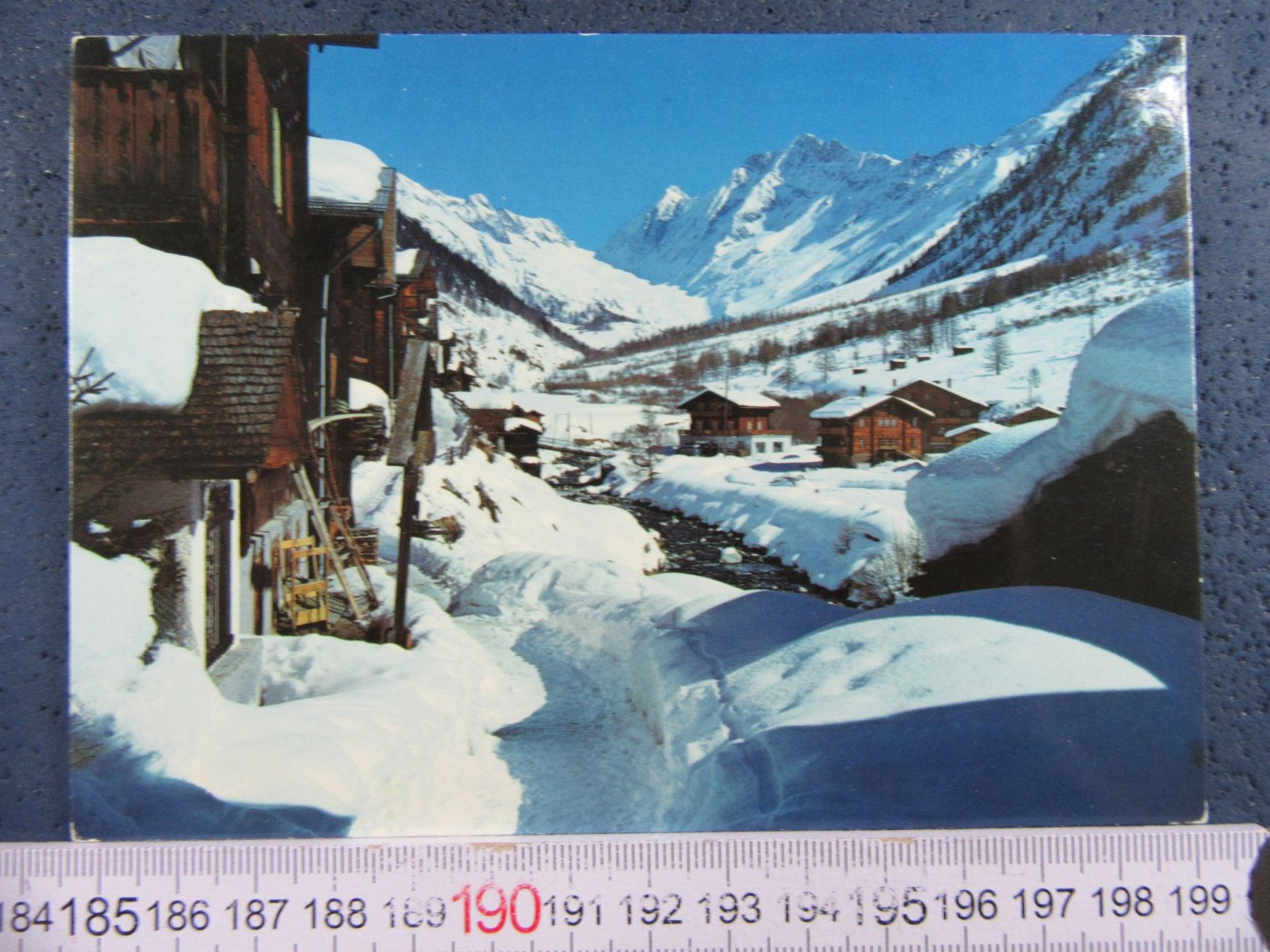 Cartoline postali: BLATTEN IM LÖTSCHENTAL VS AK HINTEN KLEBERRESTE – Usato da Ettingen venduto da Hausi4711