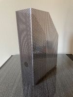 Moderner Zeitschriftenständer, Magazinsammler aus Metall