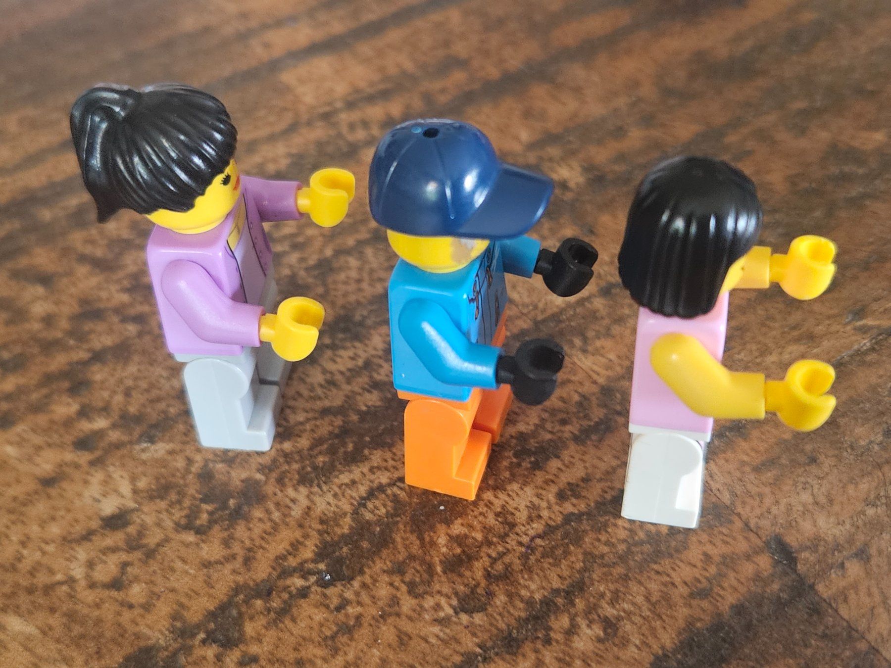 Lego Kit di costruzioni: lego lot de 3 figurines – Usato da Confignon venduto da Ecrofigs 3