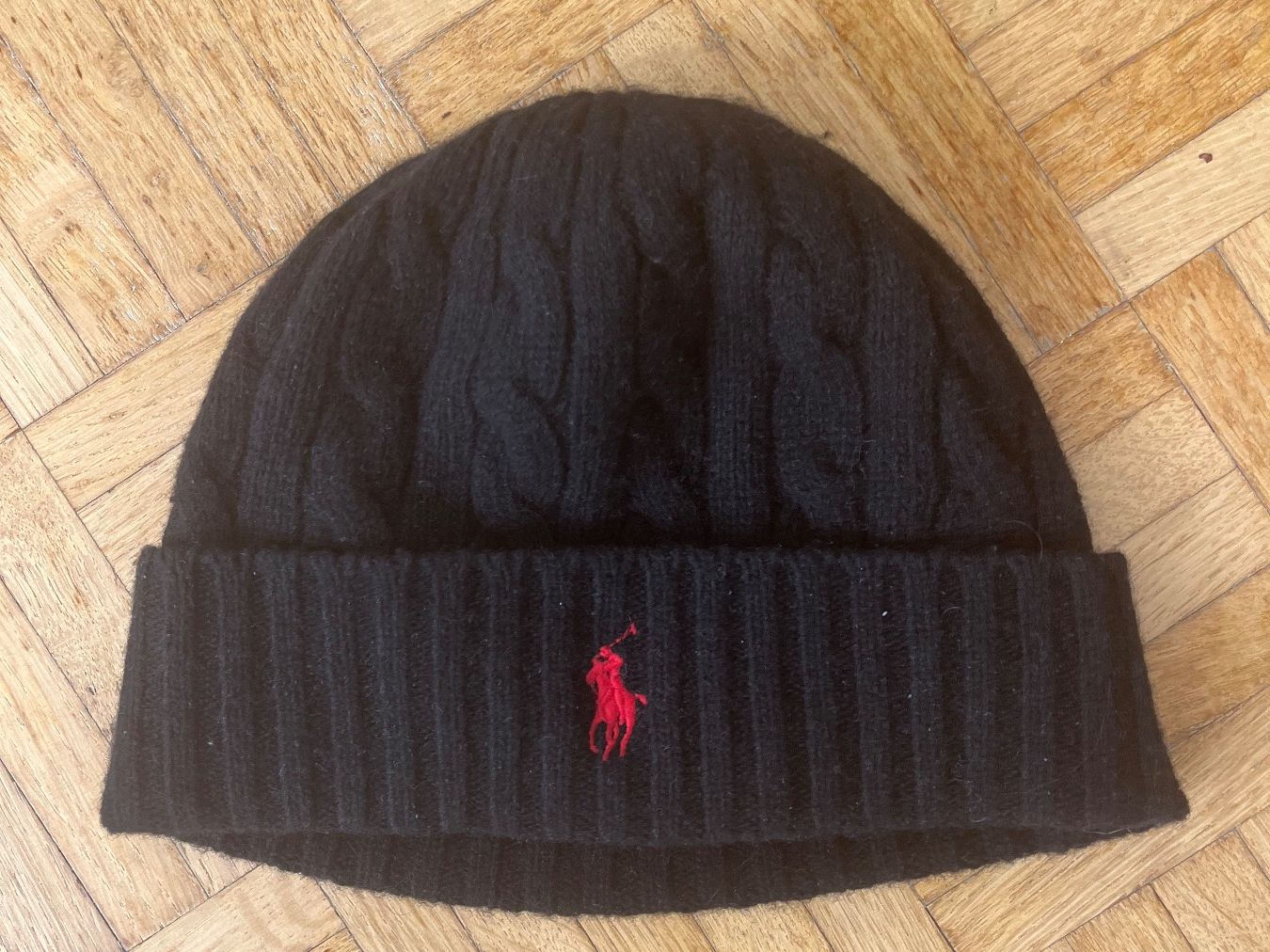Ralph Lauren Chapeaux, bonnets & casquettes: Bonnet Ralph Lauren noir – D'occasion à St-Sulpice VD par fra_6p6z
