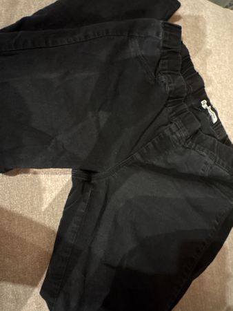 Pantalon Jogging Kiabi noir taille 50 