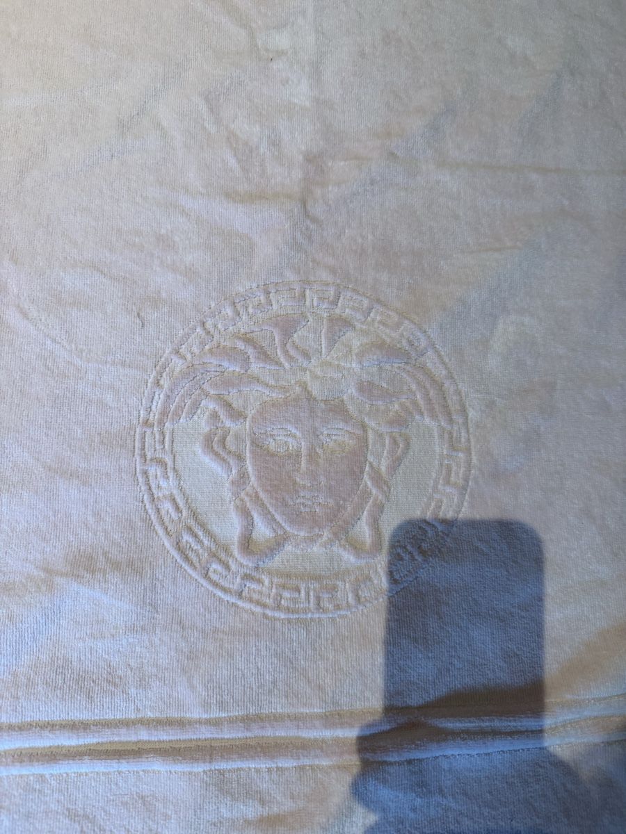 Teli da bagno: Versace Dusch- bzw Badetuch – Usato da Luzern venduto da bia_v2fl 1