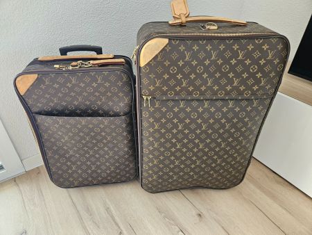2 Borse Louis Vuitton Pegase 55 e 70monogram trolley, viaggi