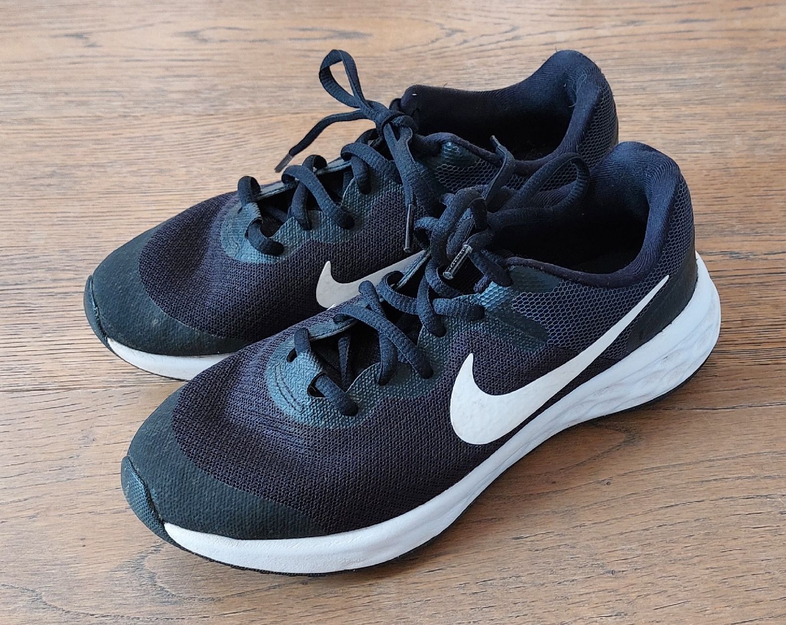 Nike Chaussures garçon: Nike Revolution 6 Next – D'occasion à Schlierbach par FeelHappy