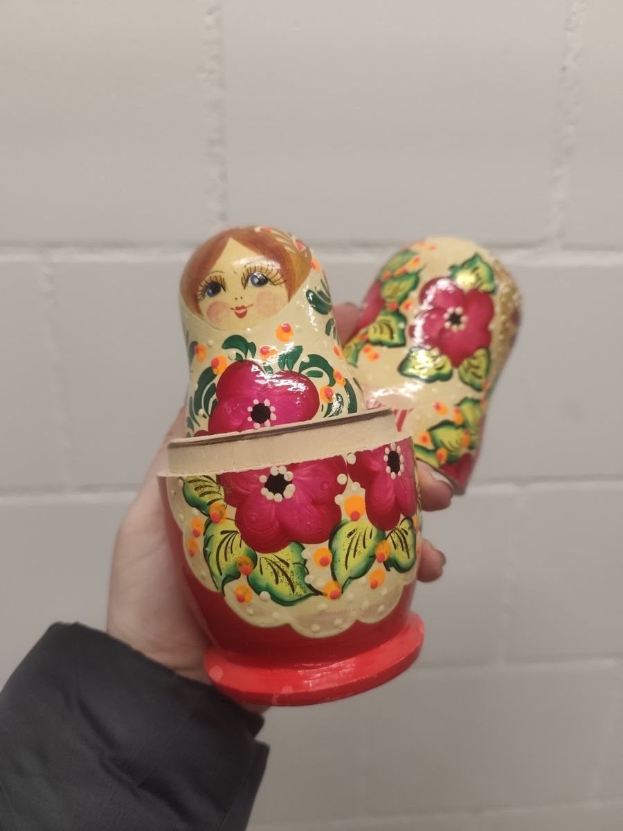 Statuette: Echte Matroschka 5-teilig Handbemalt Babuschka Holz – Usato da Staad SG venduto da Chirrari 3
