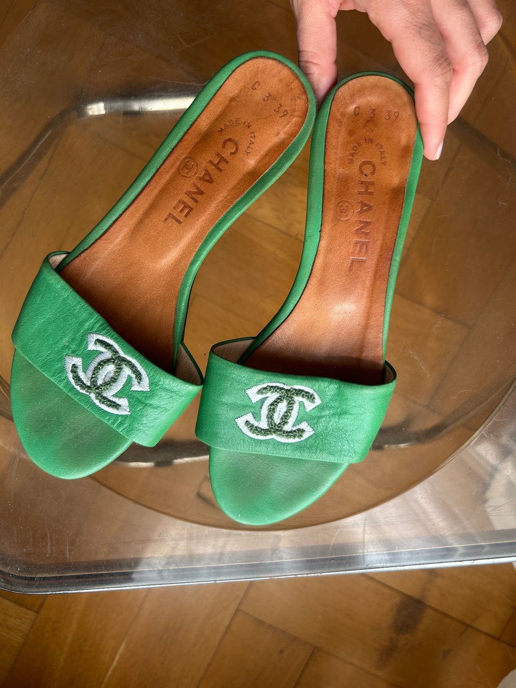Chanel Damenschuhe: green vintage chanel slides – Gebraucht aus basel von wastedworld 4
