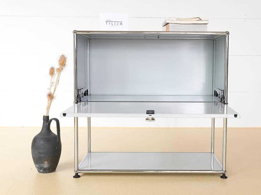 Regale: USM Sideboard in Lichtgrau – Gebraucht aus Meinisberg von atelier_TILIJA 4