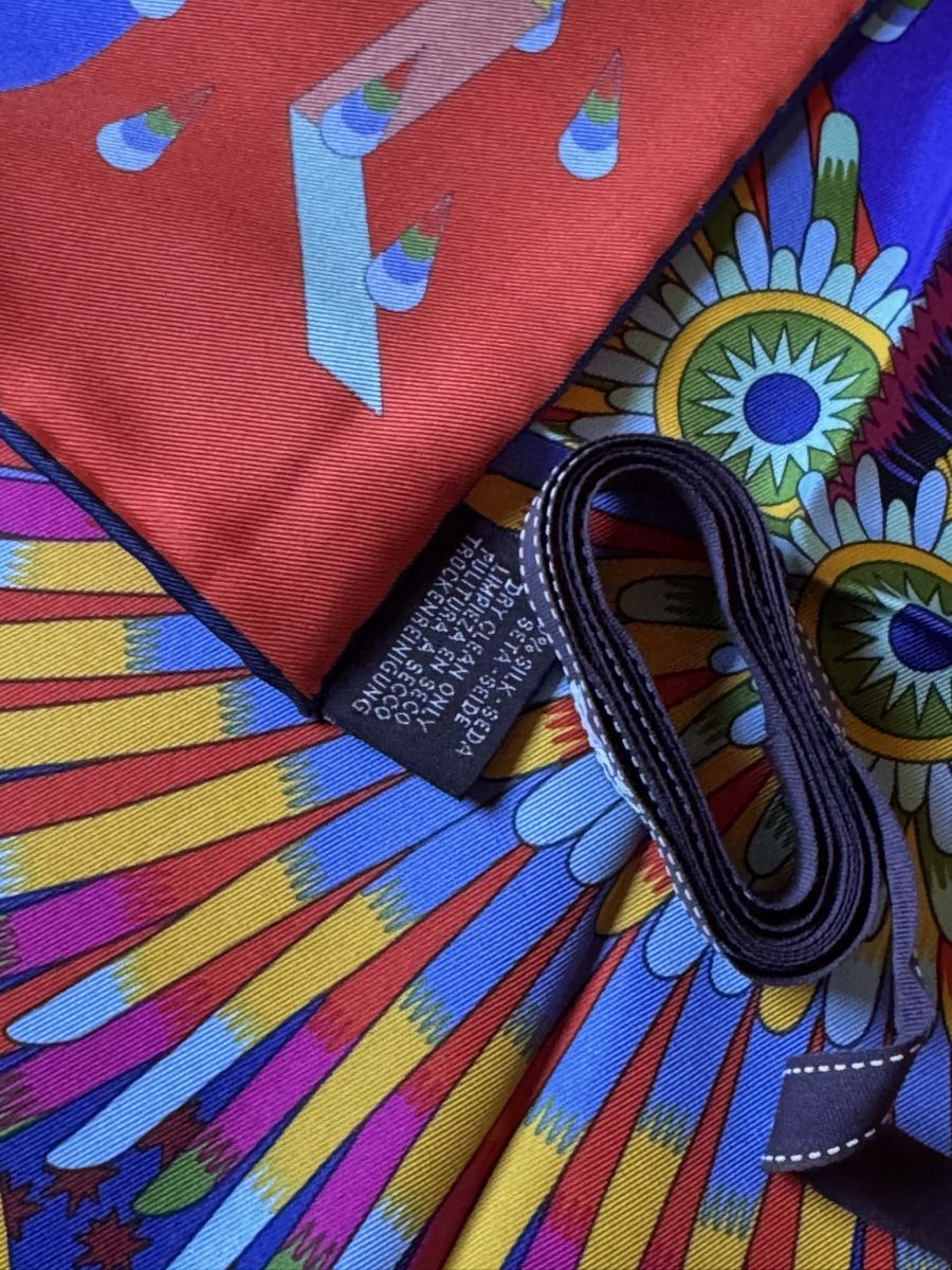 Hermès Foulard & Sciarpe: Hermès carré 90 neuf Source de Pégase  – Nuovo e nell'imballaggio originale da Genève venduto da Allisgood 8
