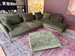 Italienisches Designer-Sofa (inspired by Molteni) mit Pouf