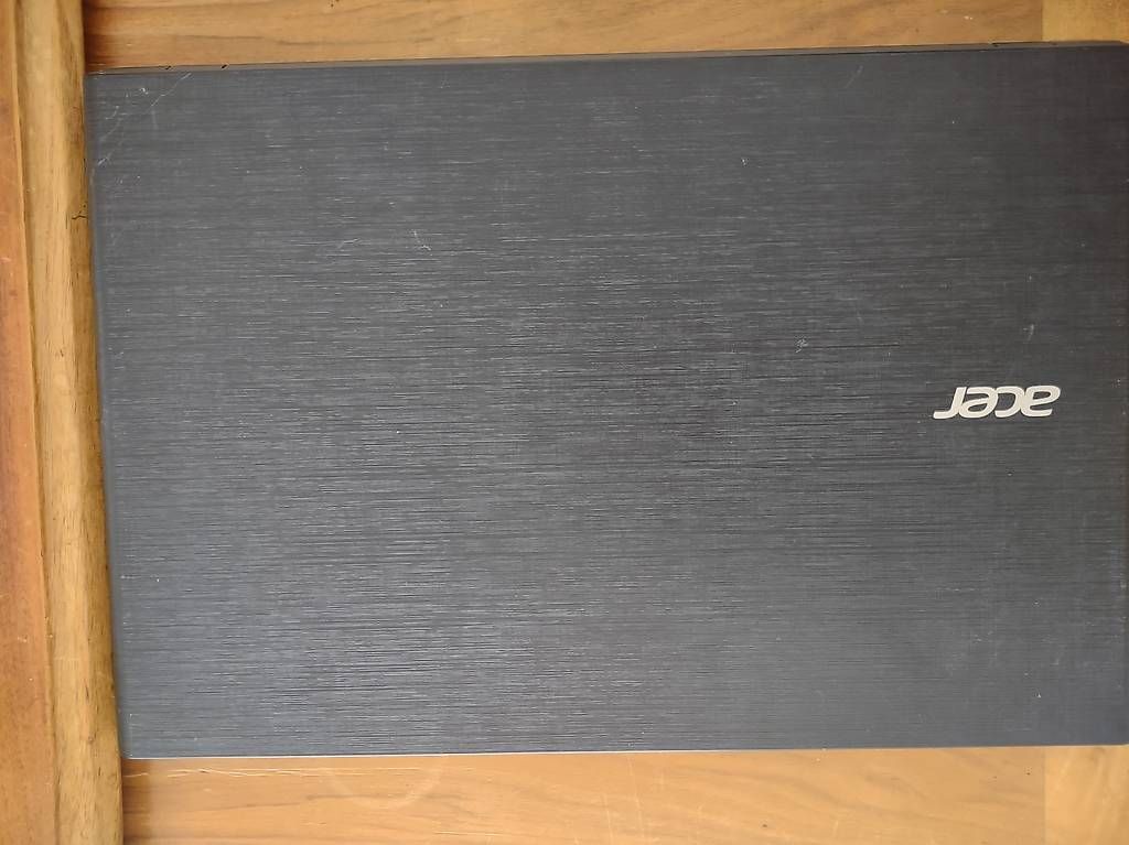 Notebook: Acer Aspire E5-574 16GB RAM i5 15" – Usato da Lausanne venduto da bougie5 1