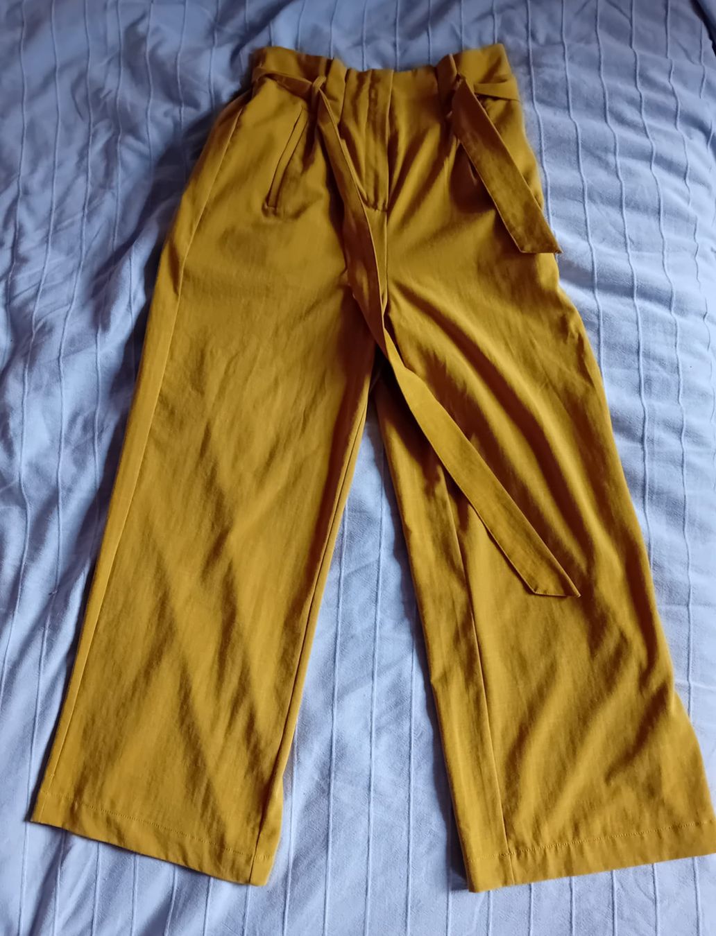 Pantaloni: Schöne Sommerhose in grösse 36. – Usato da Montagny-les-monts venduto da Alvarolorenzogotor