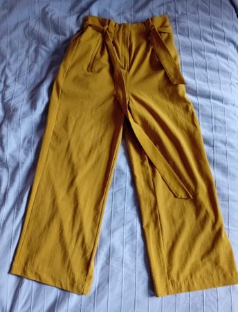 Schöne Sommerhose in grösse 36.