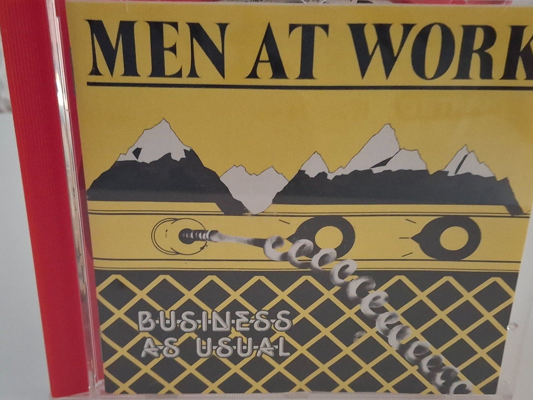 CDs: CD Men At Work - Business As Usual – Gebraucht aus Aarberg von Jackup1