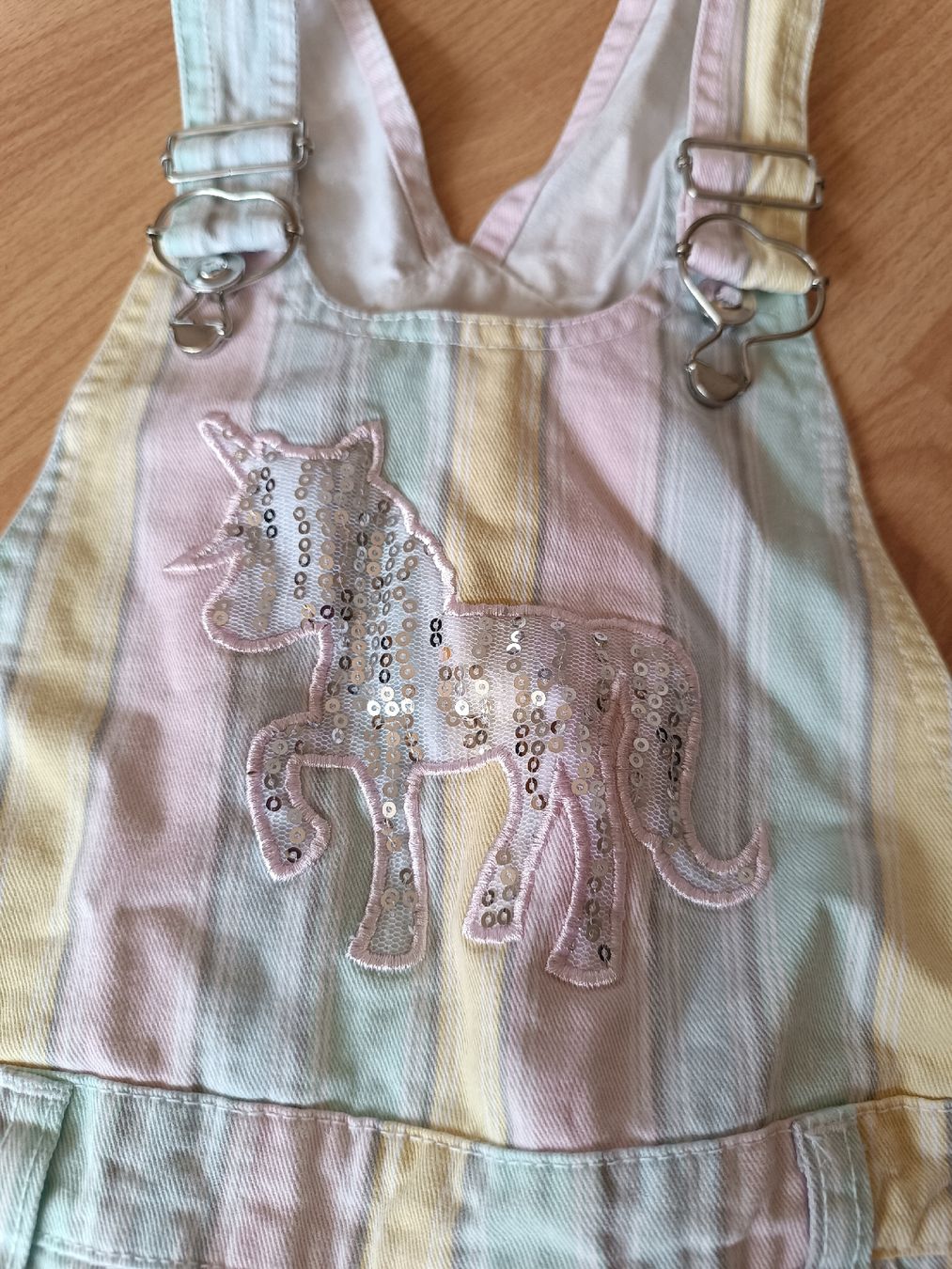 Tute: Kurzer Jumpsuit/Kinder/ Mädchen/ Gr 104-110/Einhorn/ Glitter – Usato da Flims Dorf venduto da ali_8n8q 1