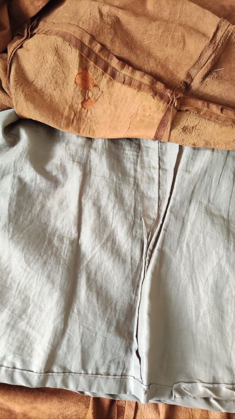 Gonne: Jupe vintage en daim Peau d'Âne – Usato da Orbe venduto da ecilea 3