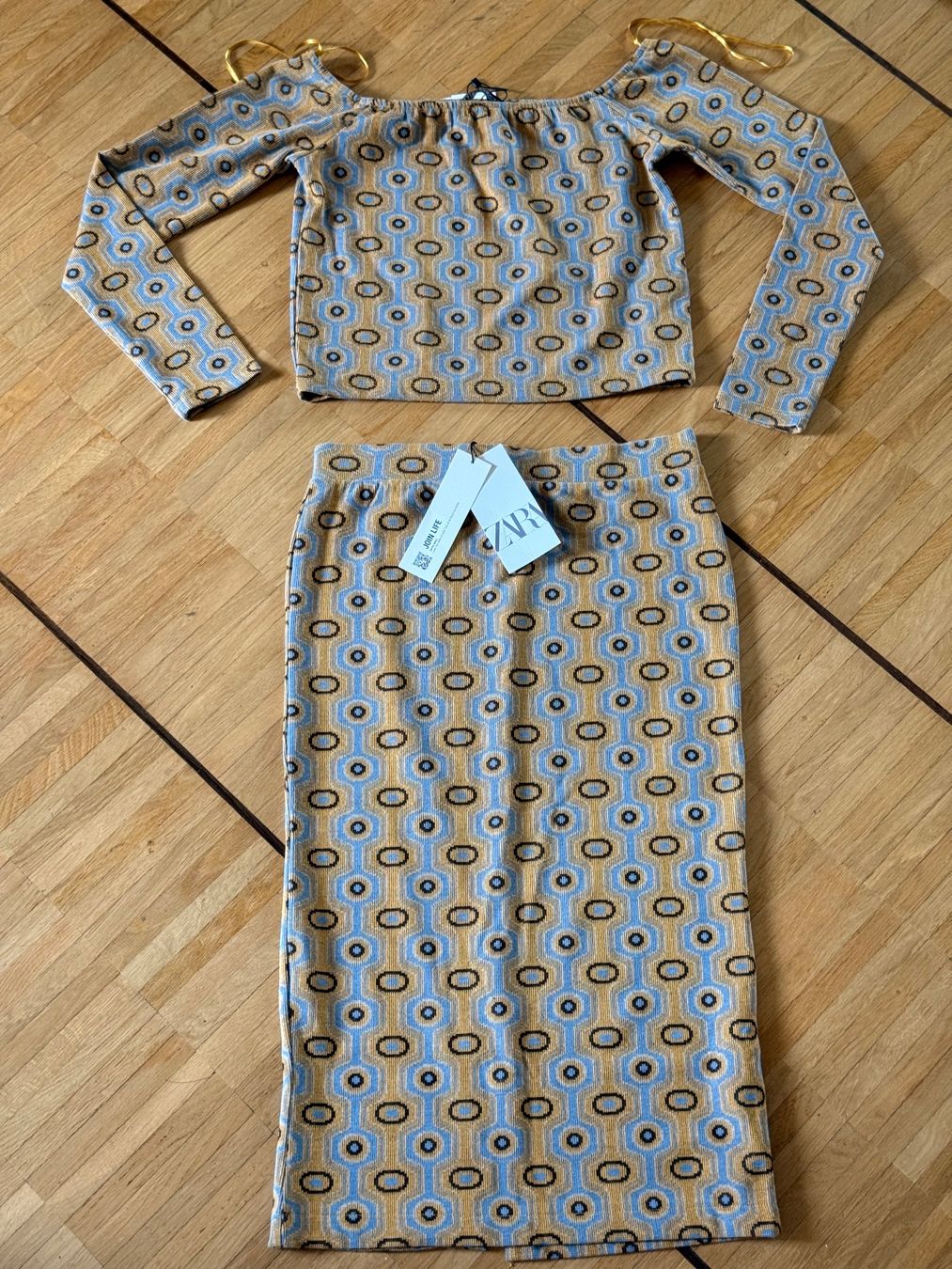 Zara Röcke: Rock und Top Set – Neu und originalverpackt aus Winterthur von ttru