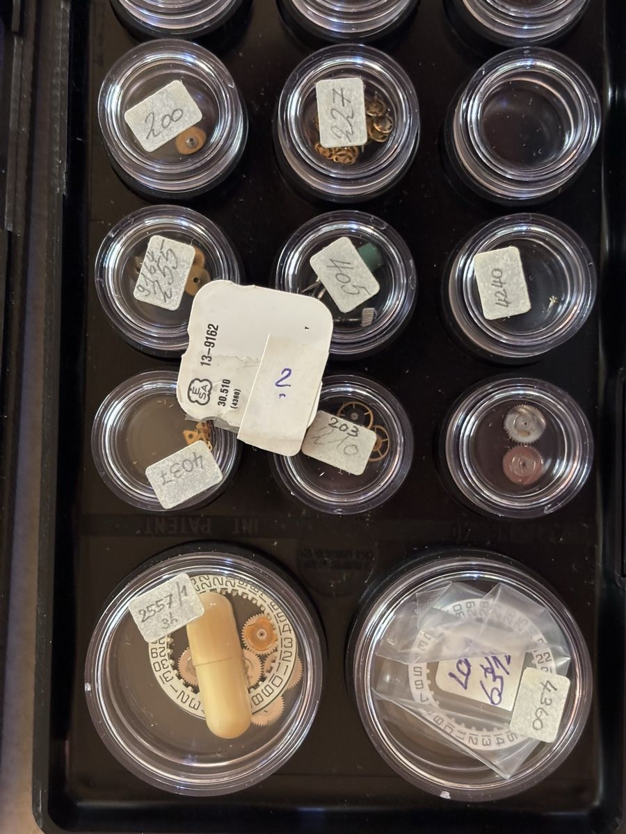 Orologi: Lot Uhrenteile – Nuovo (secondo la descrizione) da Rüti b. Büren venduto da CenicAG 7