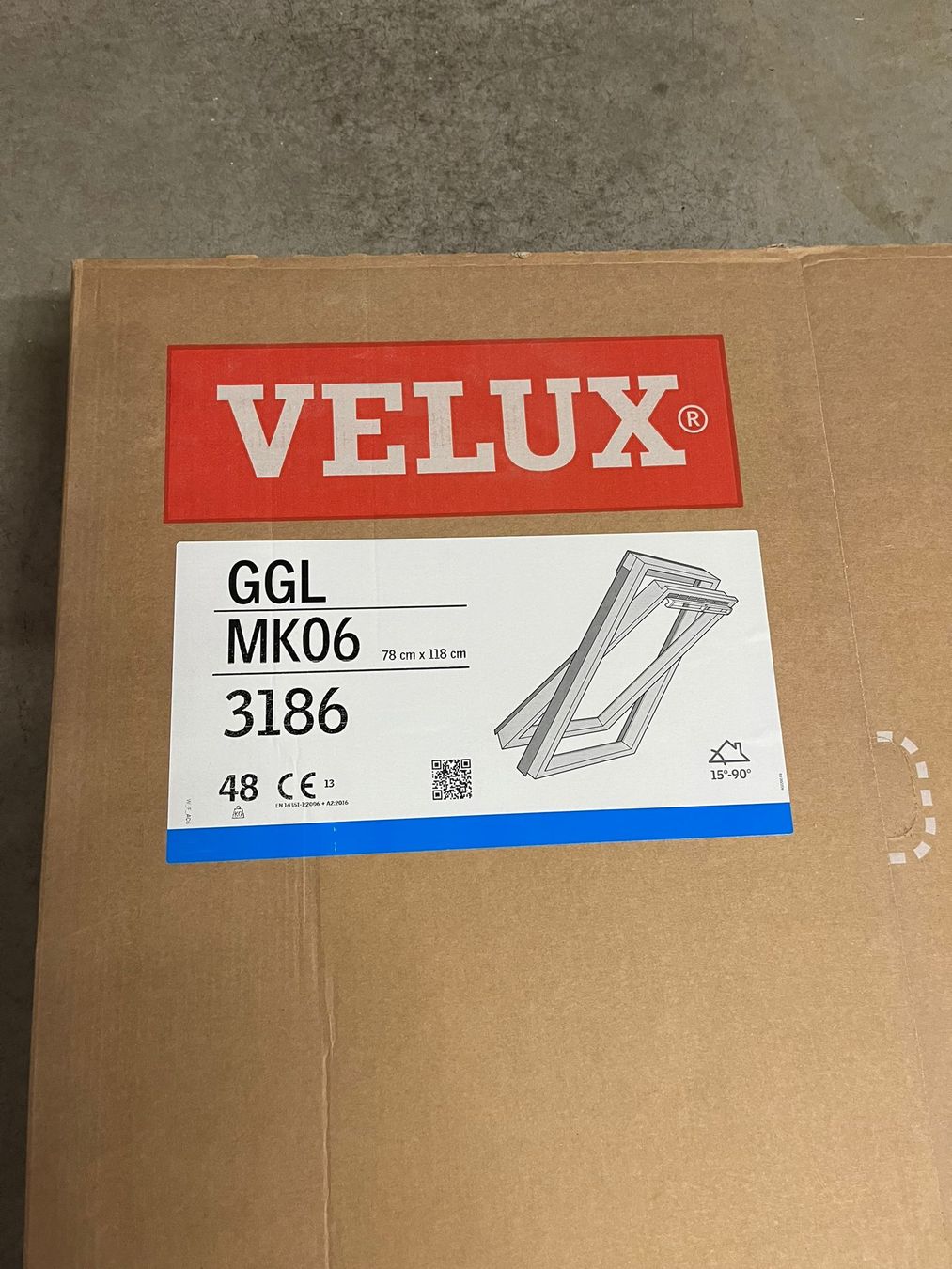 Finestre: VELUX Dachfenster mit Rollade – Nuovo e nell'imballaggio originale da Bretzwil venduto da N-Bahner