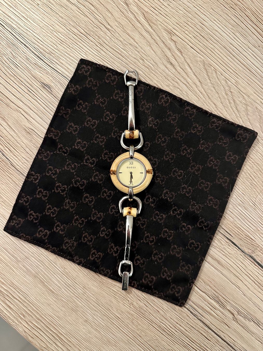 Gucci Orologi: Montre Gucci Bamboo – Usato da Courrendlin venduto da J.au0210 1
