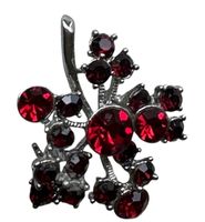 Rubin-Rote Brosche mit Strasssteinen, Vintage Stil
