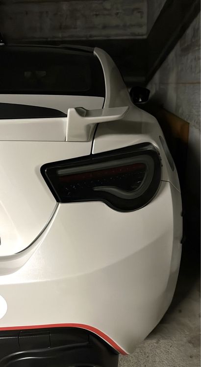 feux-arri-re-valenti-pour-subaru-brz-toyota-gt86-d-occasion-onex