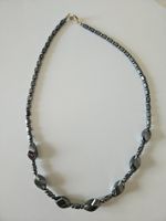 Elegante Halskette aus Hämatit - Zeitloser Schmuck für Sie!
