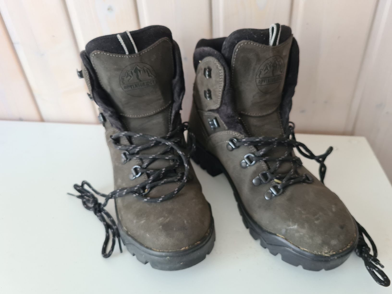 Herrenschuhe: Wanderschuhe – Gebraucht aus Waldkirch von Hypertenuse