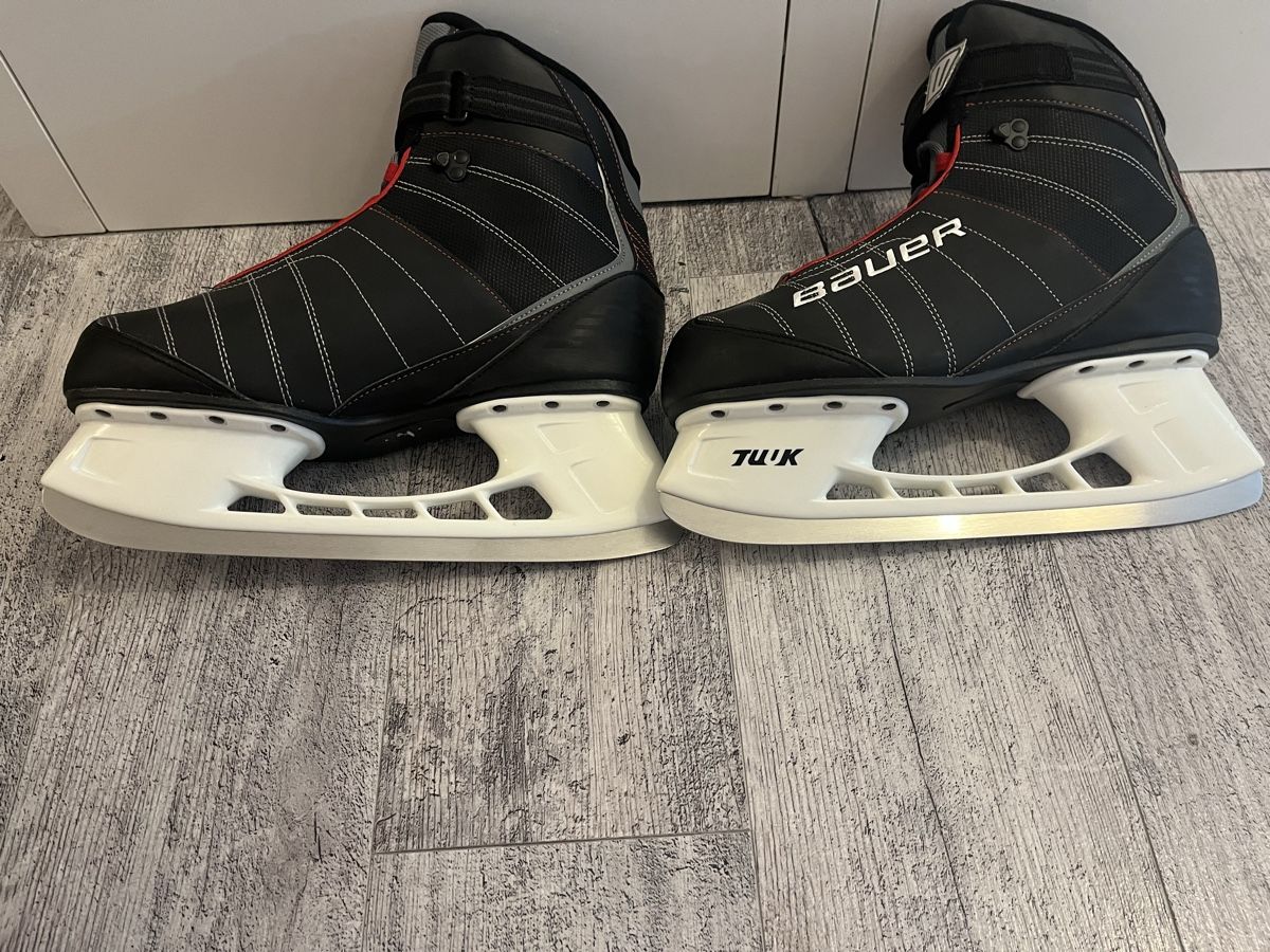 Bauer Patins à glace: Schlittschuhe Bauer 45 Gr  – Neuf (Voir description) à Rothenburg par sla_rn6q 2
