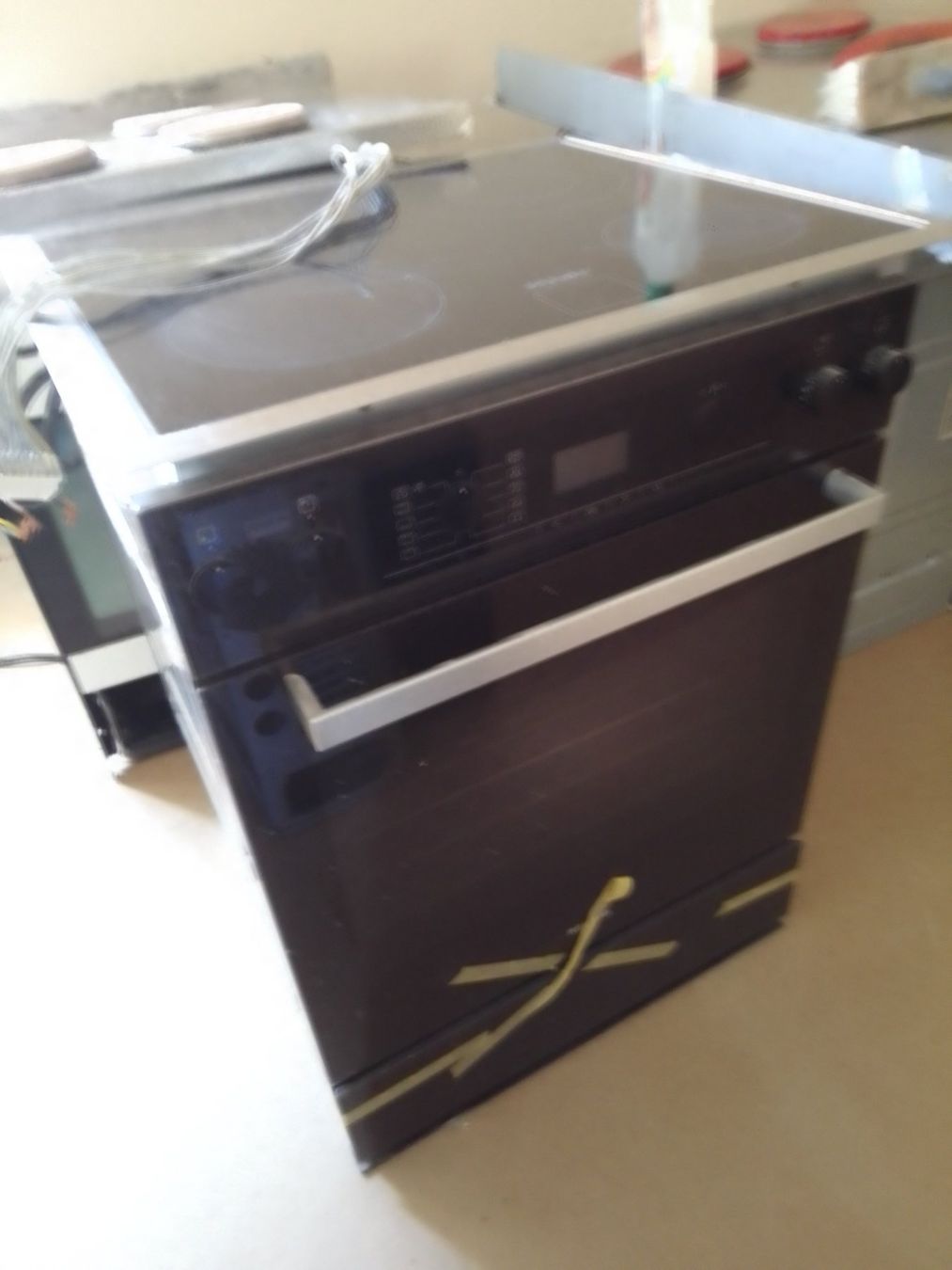 Miele Forni: Backofen - Kochherd von Miele – Usato da Naters venduto da sealed-gamer 1