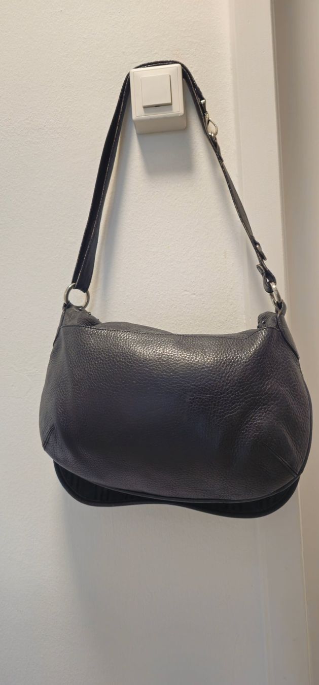 Hogan : Dunkelgrüne Hogan Ledertasche – Usato da Luzern venduto da TausendD