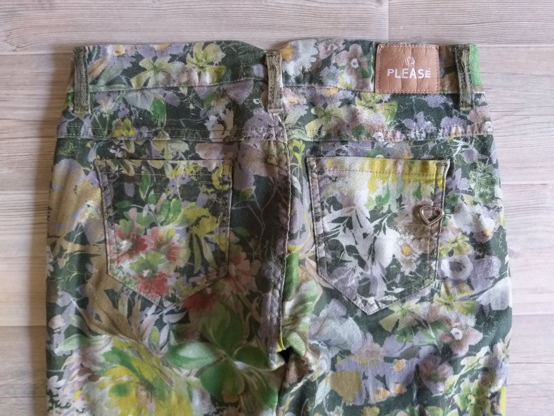 Please Jeans Jeans: PLEASE Jeans taille / Grosse XS – Usato da Cossonay-ville venduto da Super-Price-Quality 6