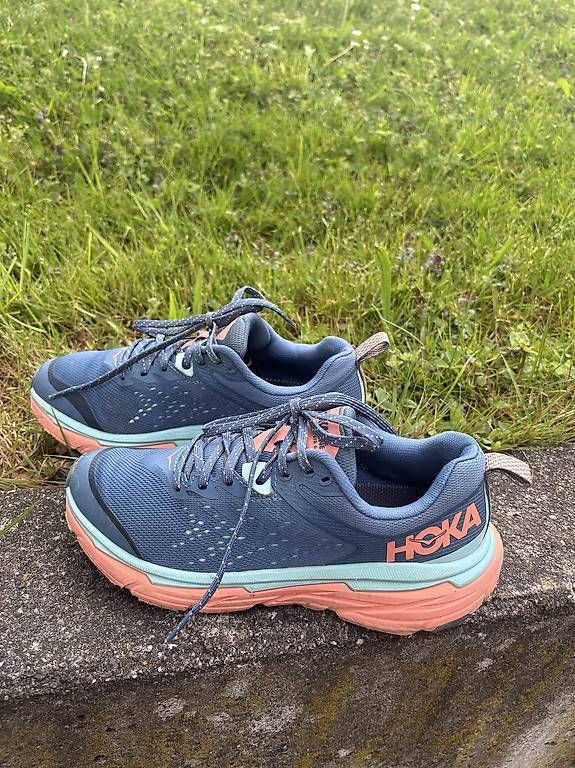 Scarpe da donna: Hoka Running Schuhe – Usato da Herisau venduto da Baum_91
