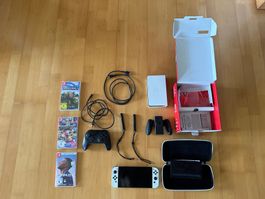 Nintendo Switch OLED Set mit Spielen und Zubehör gebraucht