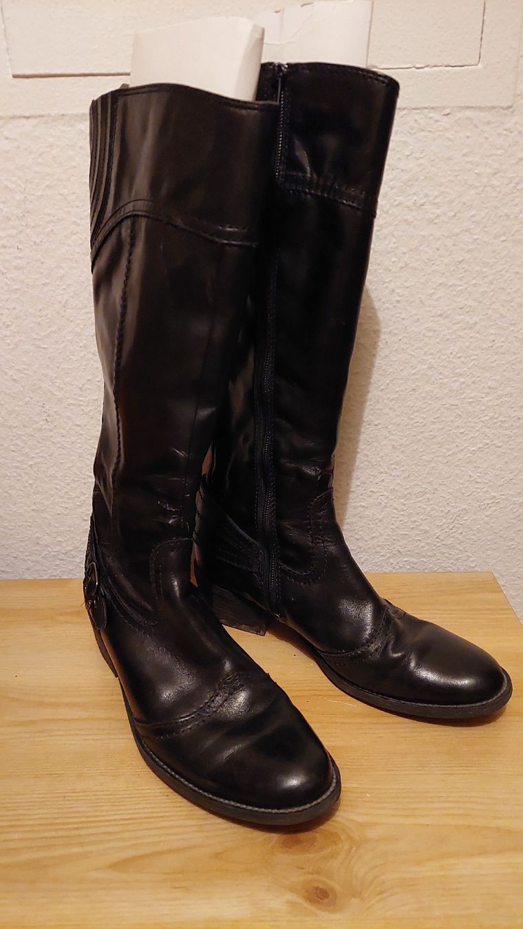 Scarpe da donna: Stiefel, Leder, schwarz, Grösse 38 – Usato da Oberwil BL venduto da Hunajakakku 3