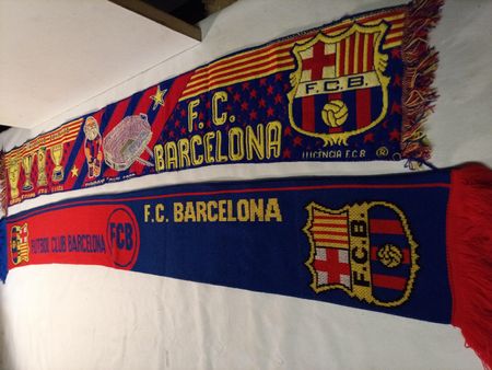 2 Stück FC Barcelona Fussball Fan-Schals (2)