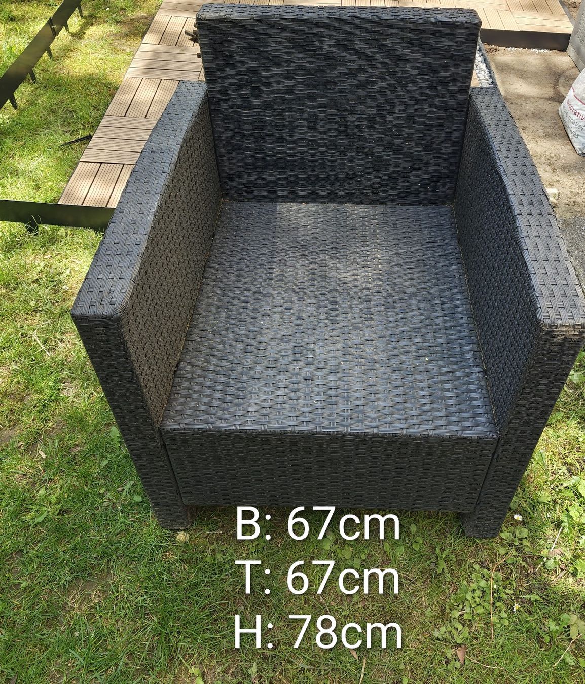 Set di tavolo e panche: Gartenlounge Set, Polyrattan, Tisch mit Glasplatte – Usato da St. Gallen venduto da Eliane_Erni 2