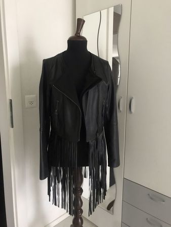 kurze Lederjacke mit Fransen aus Lammnappa