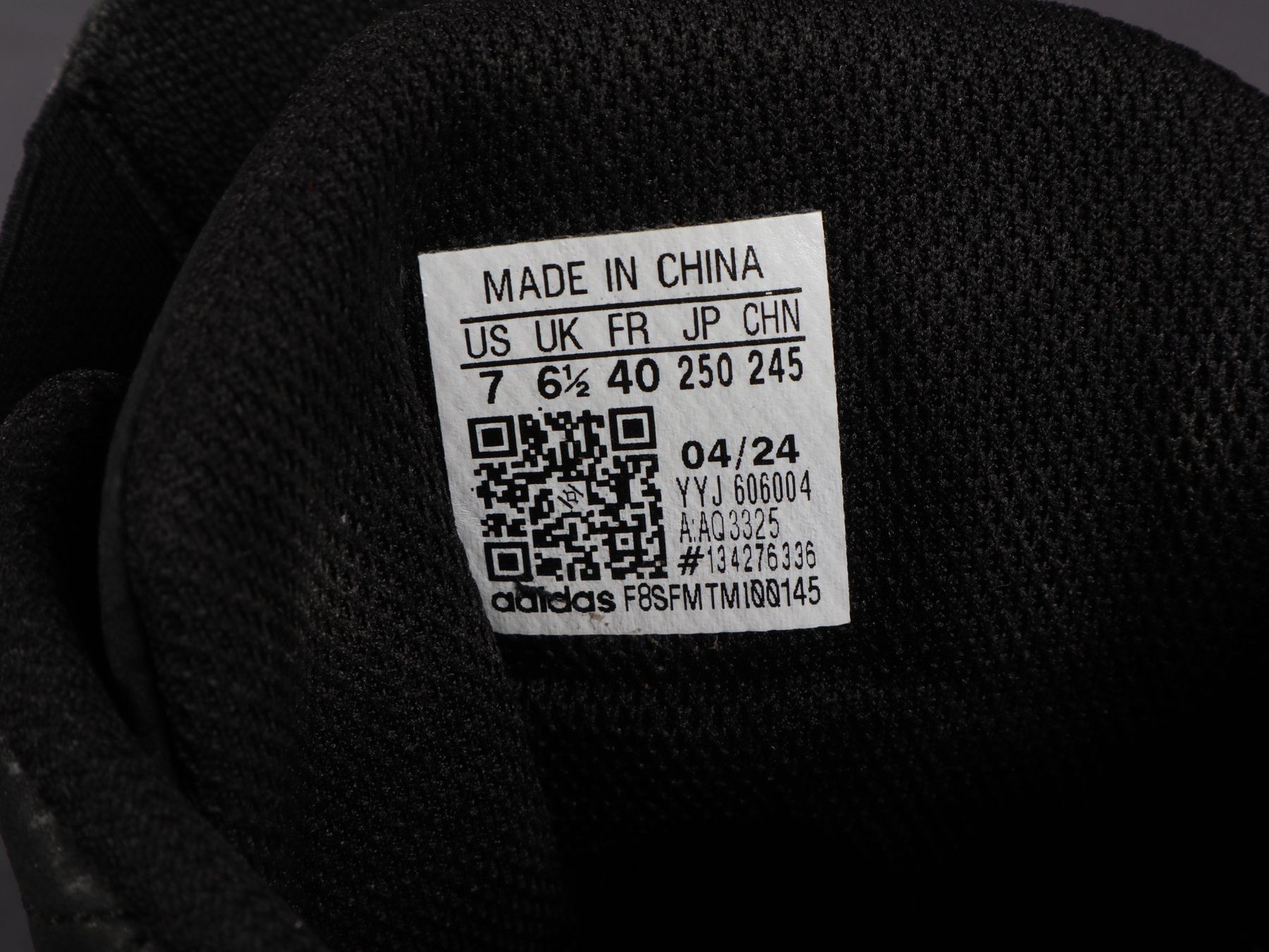 Adidas Chaussures femmes: ADIDAS-RINGERSCHUHE Schwarz Gr. 40 – D'occasion à Steinen par Restwert_Steinen 4