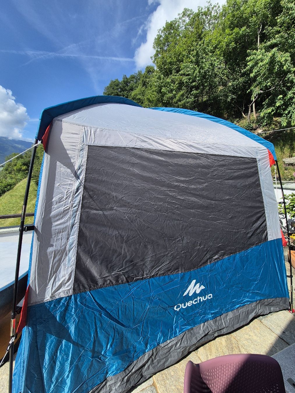 Decathlon Verande & Tende da sole: Aufenthaltszelt Quechua Arpenaz Base M  – Usato da Haldenstein venduto da Ramona_D.