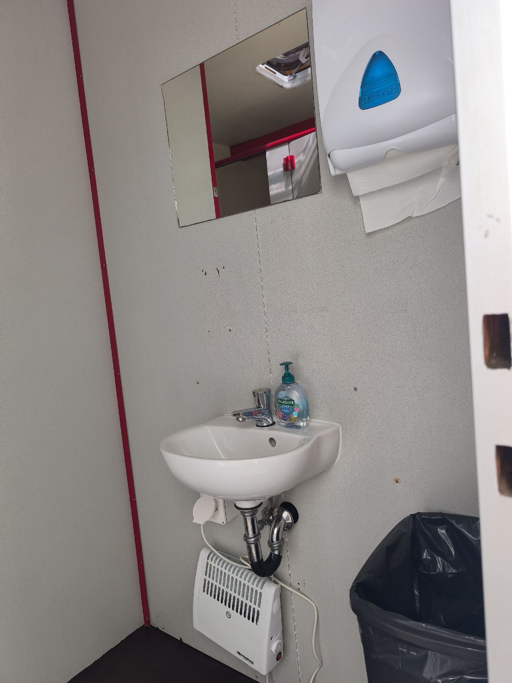 Rimorchi: Wc Wagen  – Usato da Mümliswil venduto da steyr93 7