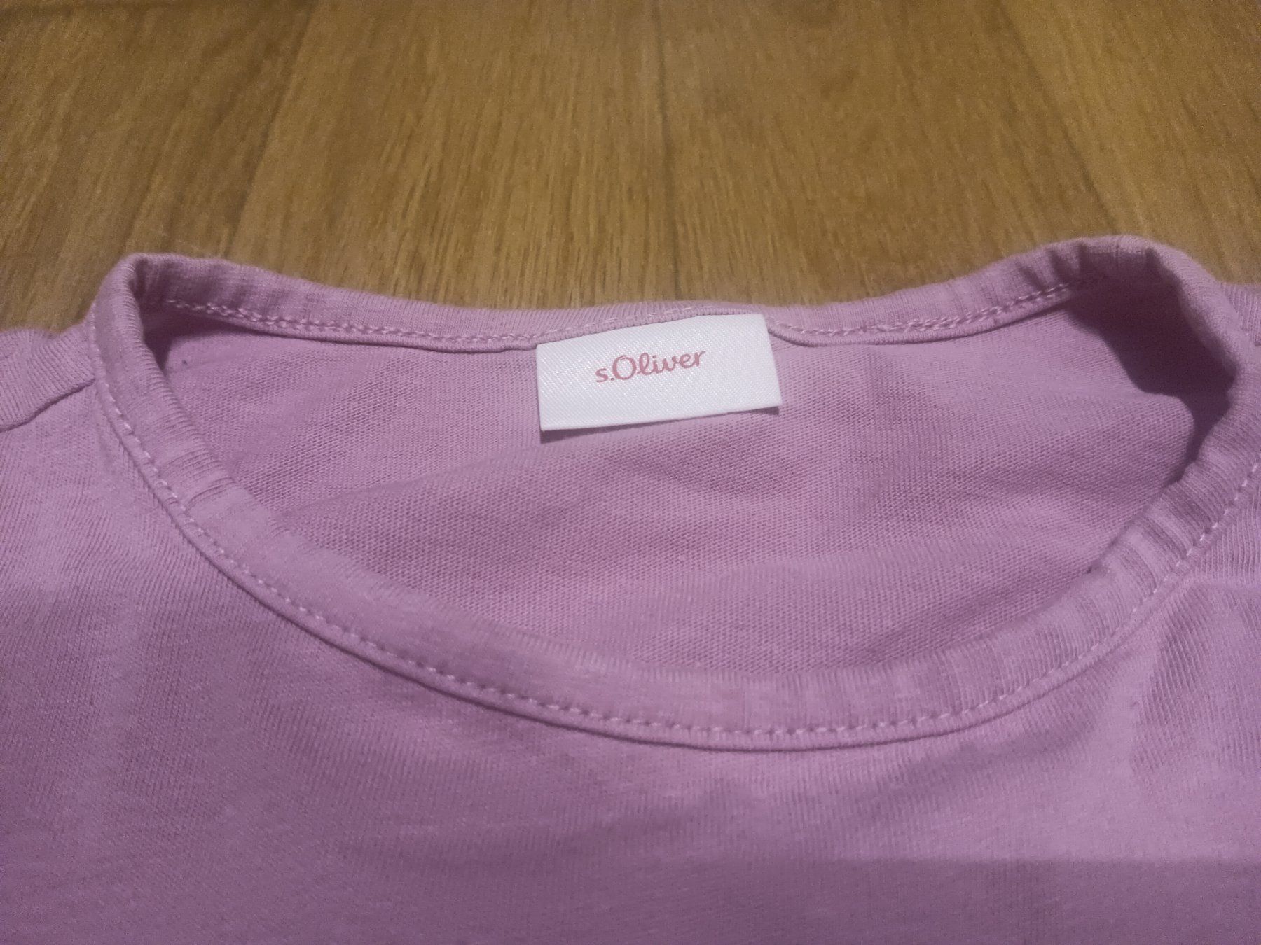 Blouses, T-shirts & Tops: Mädchen Sweatshirt  Gr.92/98 – D'occasion à Oftringen par WufffWuff 4