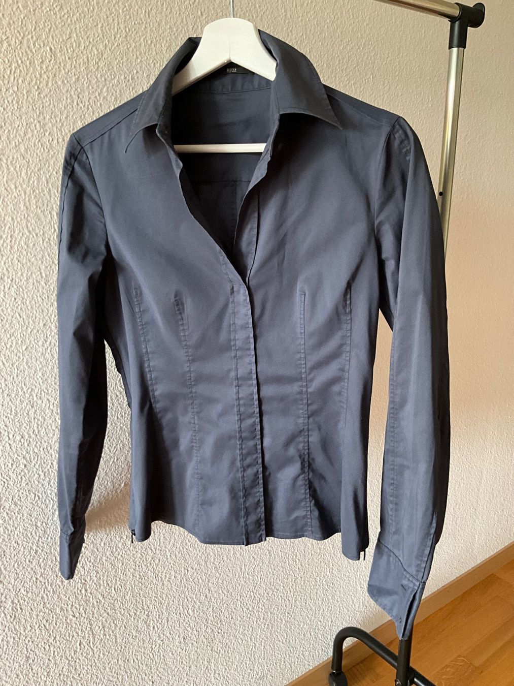Hugo Boss Camicette: Bluse HUGO BOSS Gr. ca S – Usato da Muri b. Bern venduto da SmuriS
