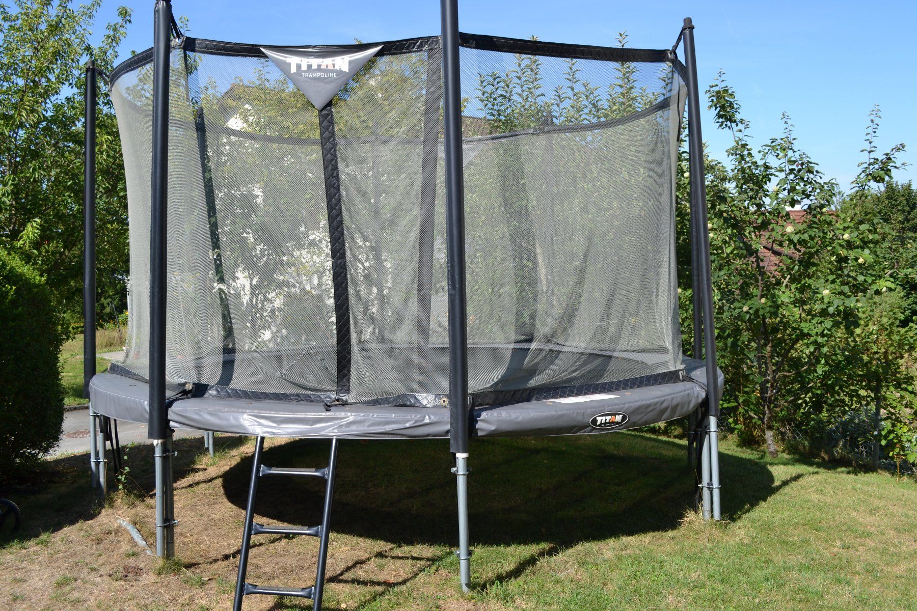 Titan Trampolini: RUND TRAMPOLIN TITAN 395CM – Usato da Affoltern am Albis venduto da fcw-21